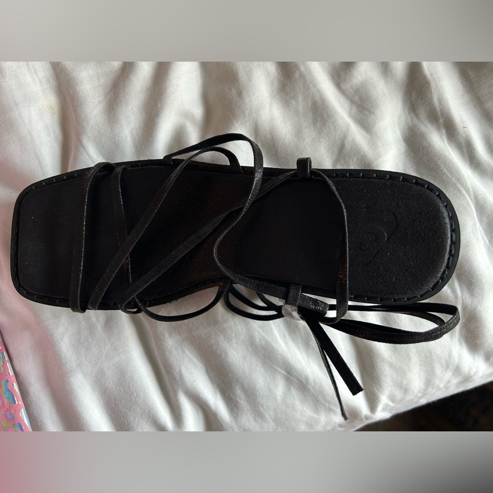 Platform Sandals - Picture 3 of 5